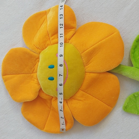 Carousel Toy Inc. HAPPY FACE flower NWOT - Picture 6 of 7